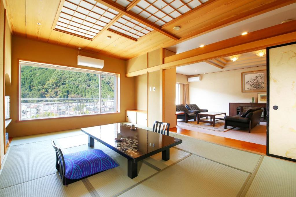 2026【鬼怒川溫泉】12間住宿推薦!一泊二食、溪谷景觀飯店整理 12 kin06