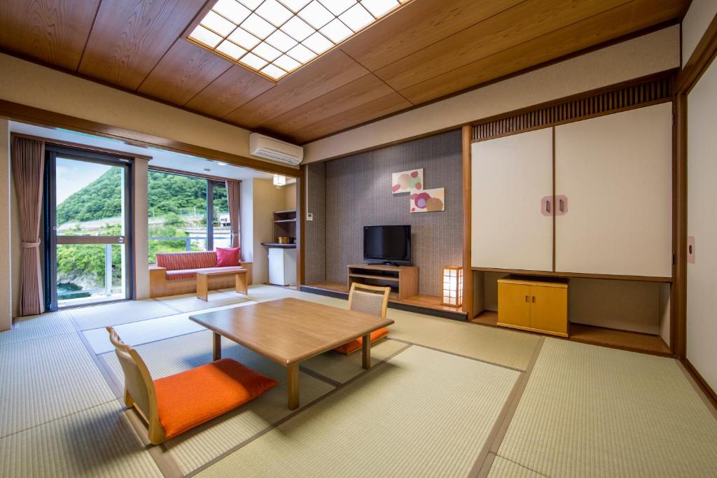 2026【鬼怒川溫泉】12間住宿推薦!一泊二食、溪谷景觀飯店整理 14 kin08