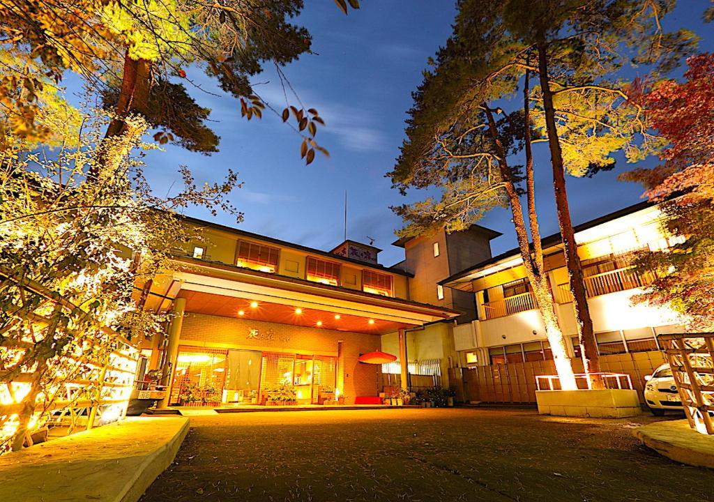 2026【鬼怒川溫泉】12間住宿推薦!一泊二食、溪谷景觀飯店整理 16 kin10