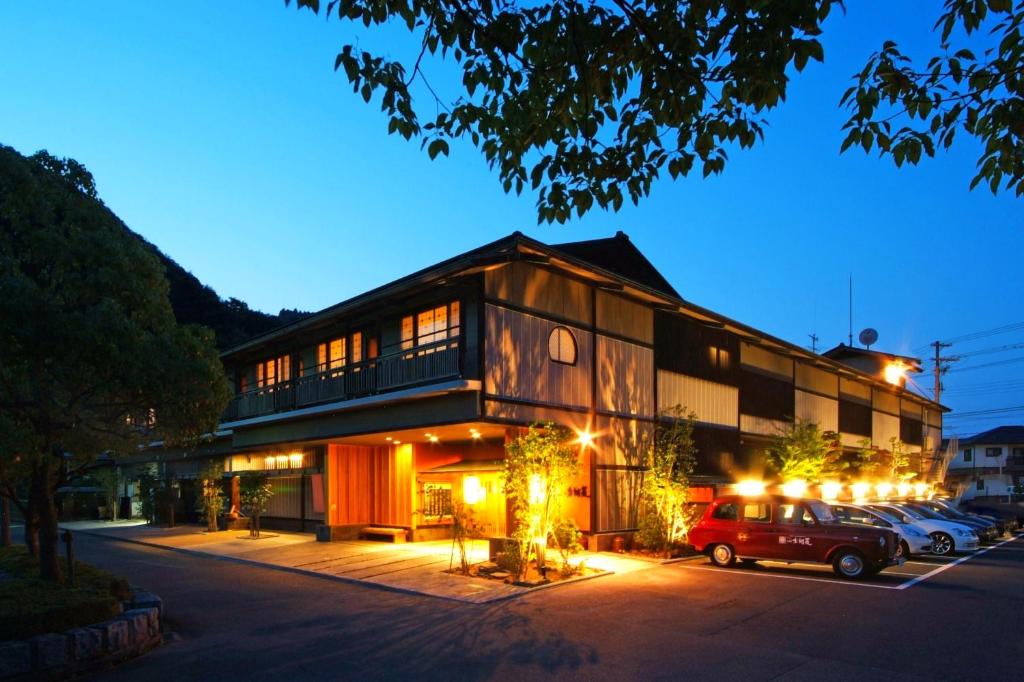 2026【城崎溫泉住宿】12間飯店推薦:七大外湯、車站到圓山川住宿區域一次選 17 kino11